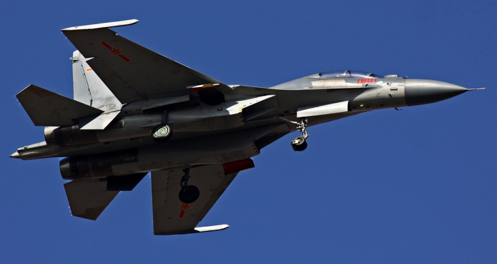 殲-16將量產 服役陸海軍航空兵---中國的F15E