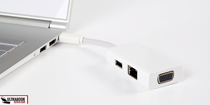 Acer S7 的特殊擴充介面Acer Converter Cable