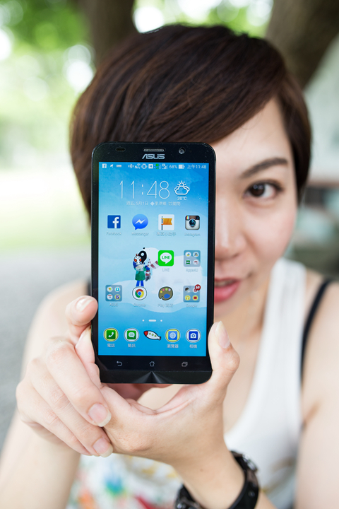 ASUS Zenfone2 4GB版本，CP值高的沒天理，人手一支不寂寞
