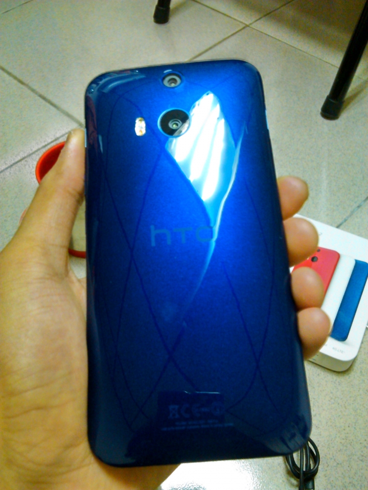 HTC butterfly 2之我的藍蝶~[開箱]