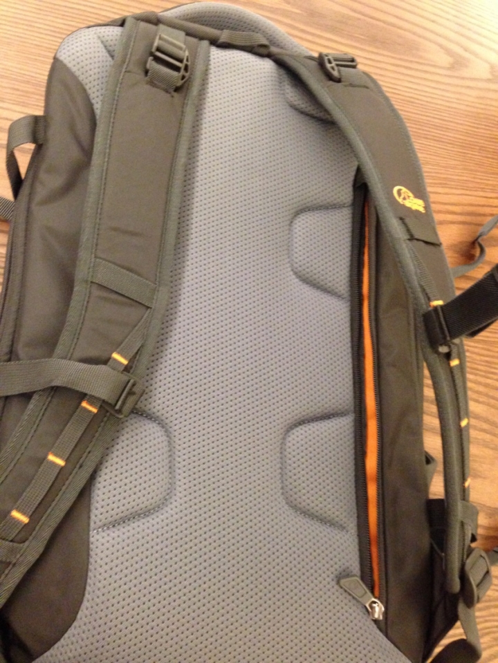 【Lowe alpine AT travel trekker 多功能萬用】開箱文