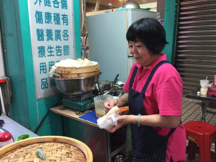 基隆中正區隱藏版的好吃古早味蔥抓餅跟刈包