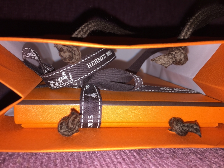 (簡單開箱)生日禮物 HERMES+BV