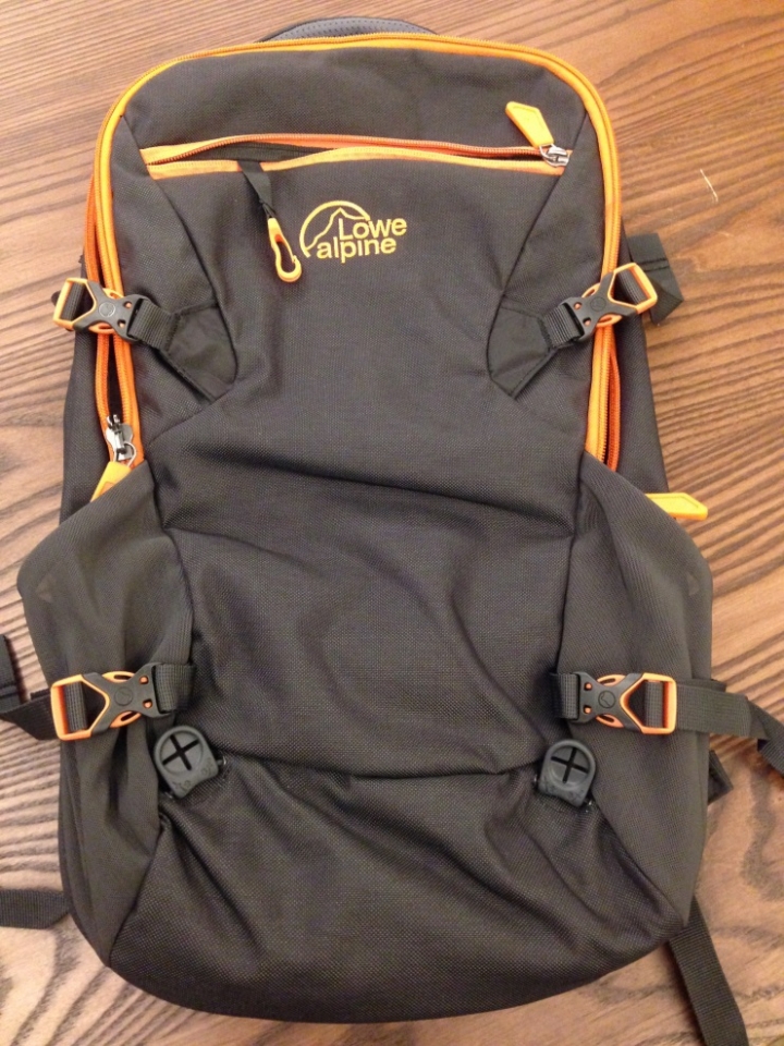 【Lowe alpine AT travel trekker 多功能萬用】開箱文