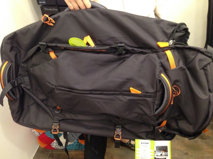 【Lowe alpine AT travel trekker 多功能萬用】開箱文
