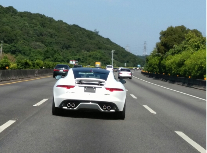 請問這是什麼車