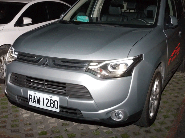 居然在三菱汽車營業所遇到憲哥【 OUTLANDER 兩天一夜體驗行 】