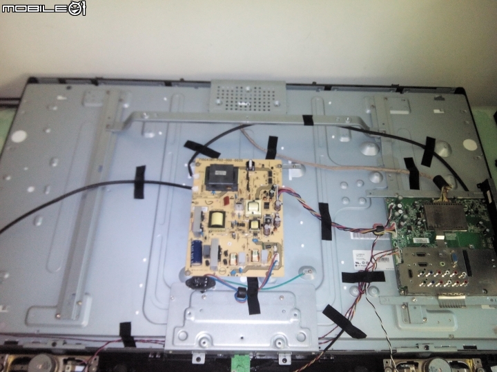 電視電源板終於爆了~~~~用了3年的42吋lcd電視電源板過熱(更新)