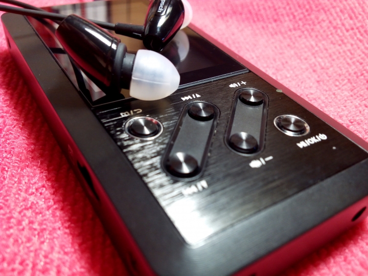 DS~[簡單開箱]~ Klipsch IMAGE e1