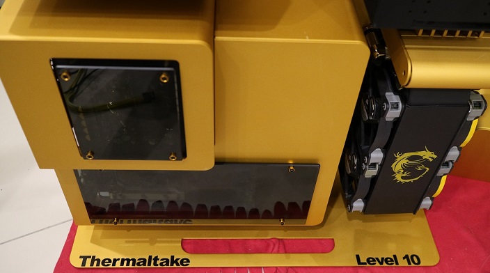 [MOD]Thermaltake - Level 10(黑金)