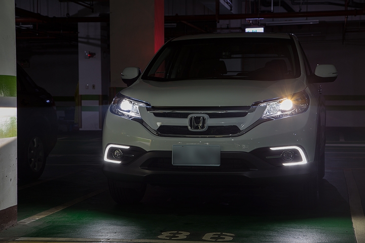 【簡單開箱】2015 HONDA CR-V 2.4VTi-S 開箱_新增1000km保養及油耗分享