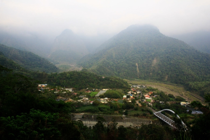 嘉南雲峰下豐山石盤谷單車O型環線