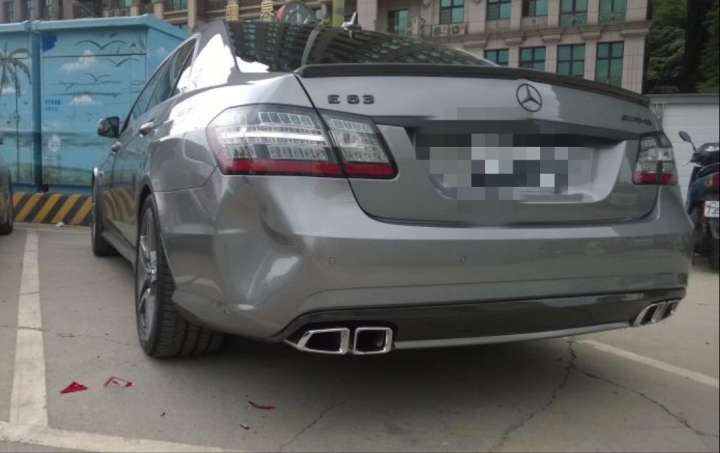 請問有人知道此燈殼的車種嗎