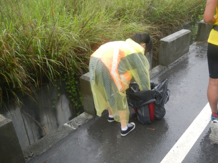 難忘「濕背秀」的一馬--阿勃勒花季馬拉松
