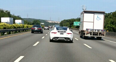 請問這是什麼車