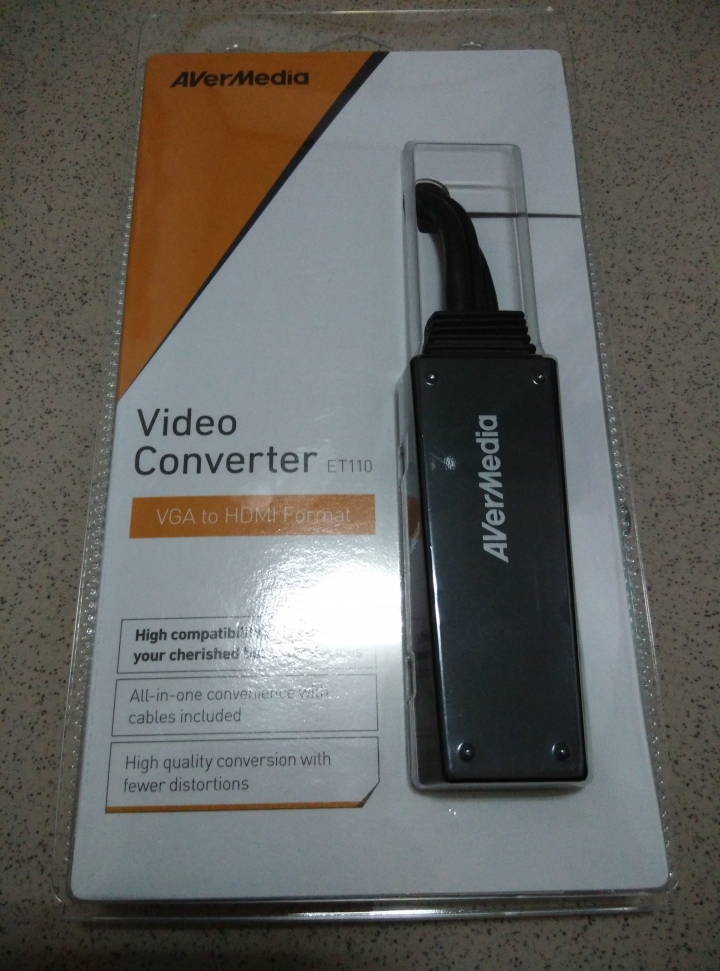 圓剛AVerMedia<ET110> 訊號轉換器開箱文_將舊筆電連接到你家的大電視上