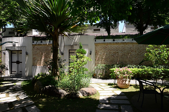 春天去，夏天也去，享受山城般的悠閒在關仔嶺景大渡假莊園。