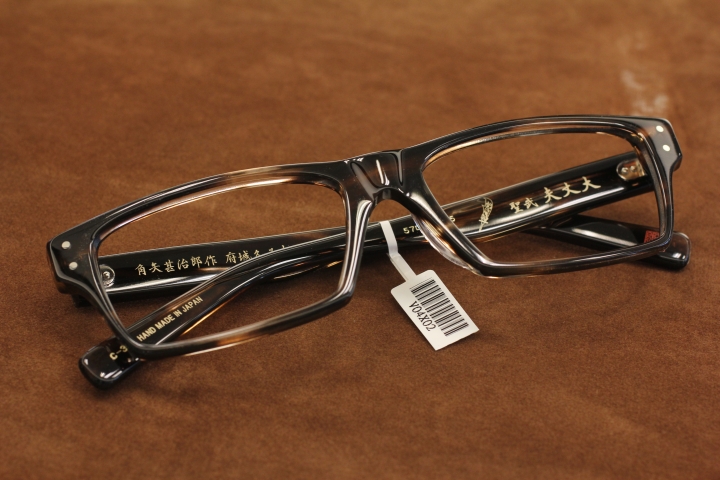 驚豔！角矢甚治郎作手工眼鏡 破天荒台灣府城【武聖大丈夫】150本限定版