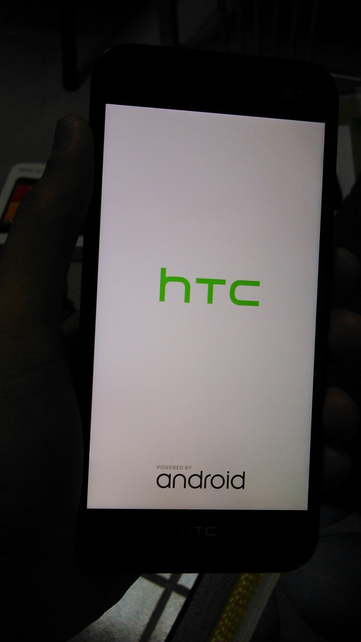 HTC butterfly 2之我的藍蝶~[開箱]