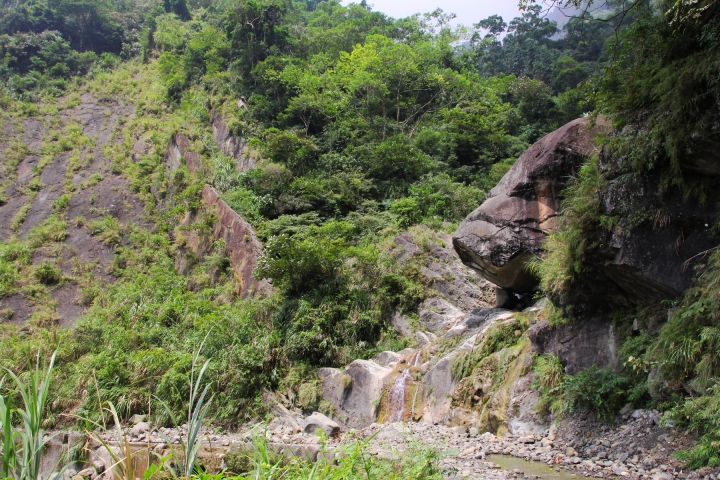 嘉南雲峰下豐山石盤谷單車O型環線