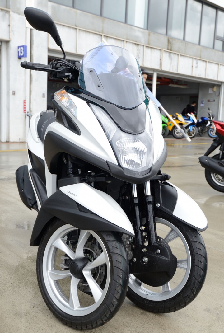 YAMAHA TRICITY 125 靜態外觀照