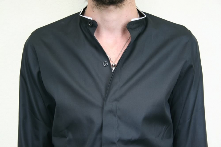 [求助]SS07 Dior Homme Priest Collar Dress Shirt Hedi Slimane