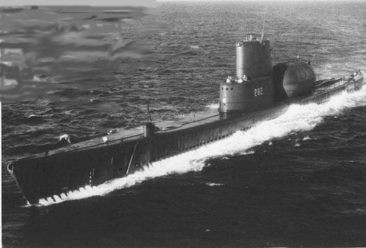 I400 伊四百潛艦大家知道  那航母 這圖真有嗎?