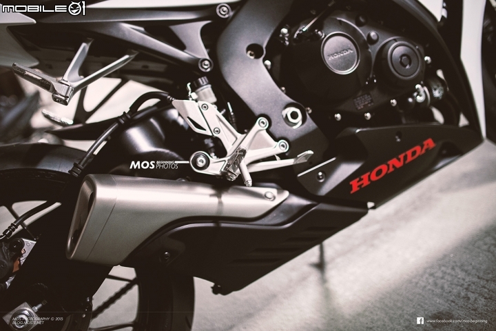 Honda CBR Fireblade pearl white 開箱分享