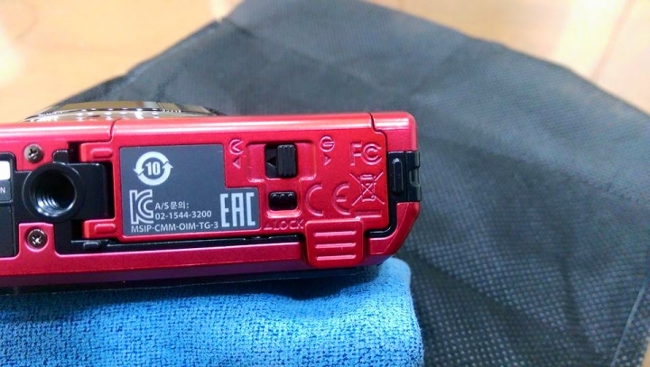 [開箱] 人生第一台數位相機 Olympus TG-4 入手!!!