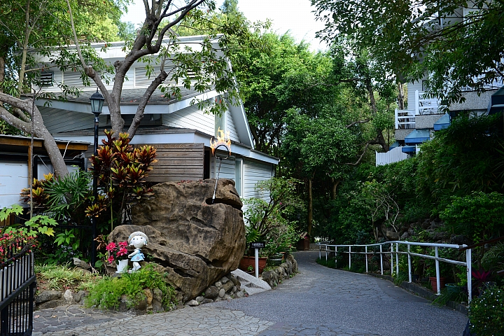 春天去，夏天也去，享受山城般的悠閒在關仔嶺景大渡假莊園。