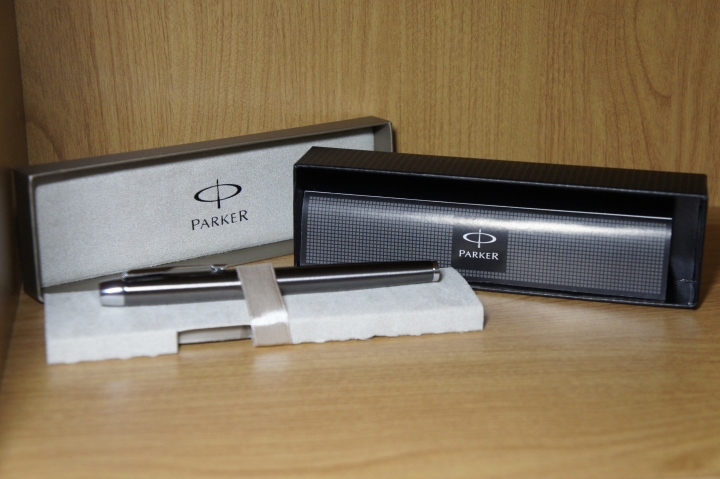 [開箱]Parker IM rollerball pen，平價也能擁有的好選擇!