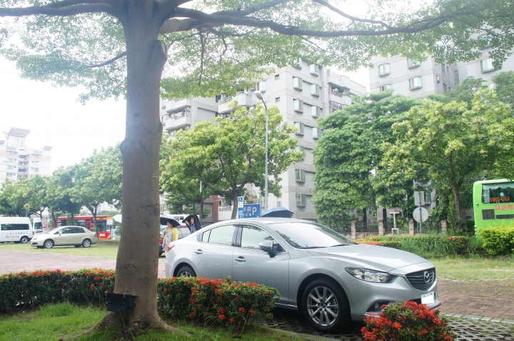 小改款汽油馬六簡單開箱
