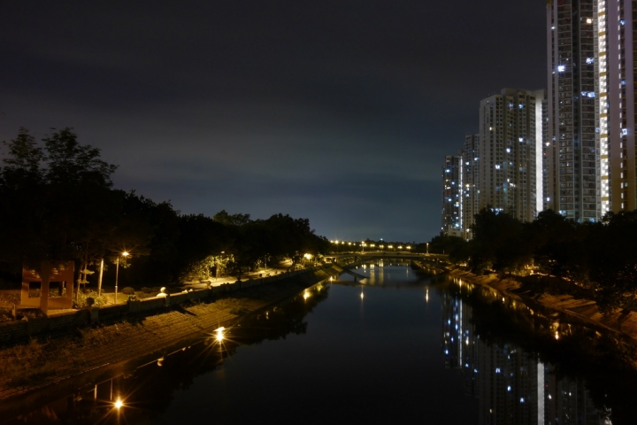 LUMIX CM1低光下夜景相！
