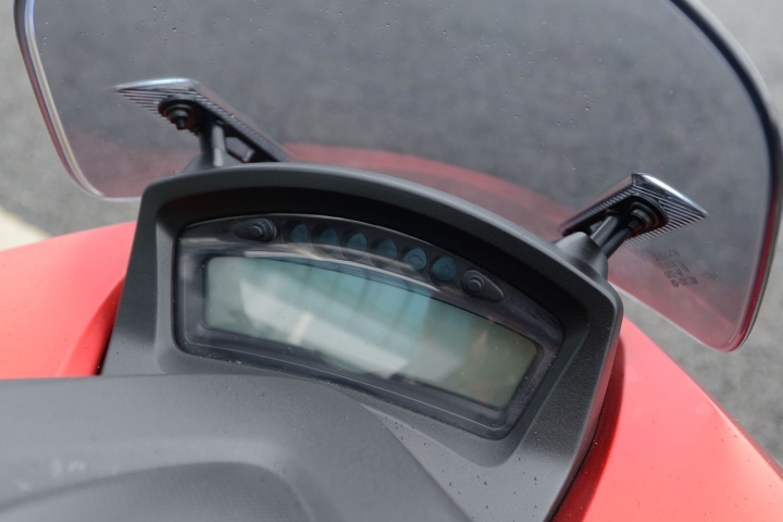 YAMAHA TRICITY 125 靜態外觀照