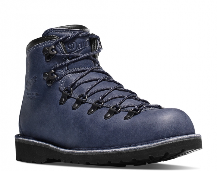 關於 Danner 的楦寬問題