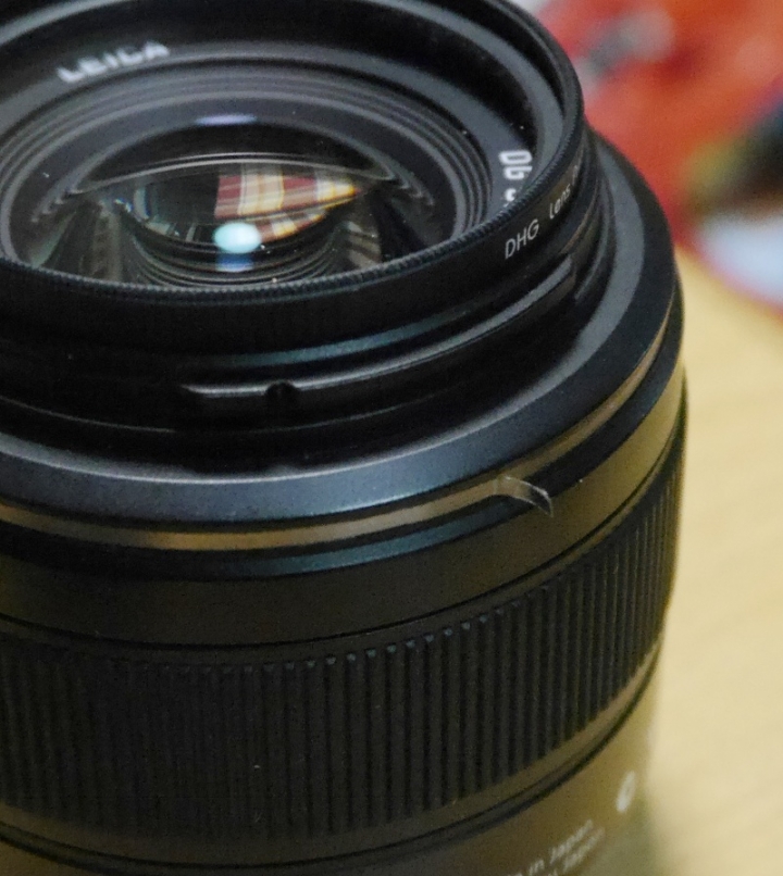 有人的25mm/F1.4 DG銀圈有脫落問題嗎?