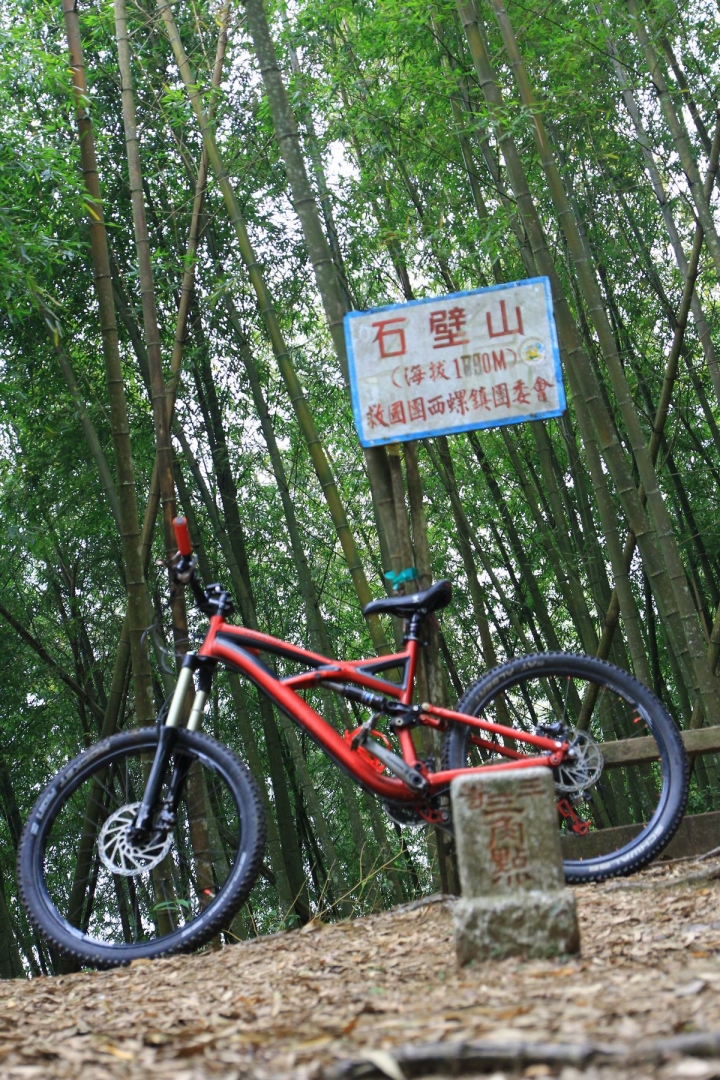 嘉南雲峰下豐山石盤谷單車O型環線