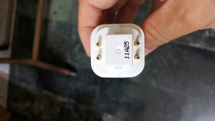 補蚊燈管問題