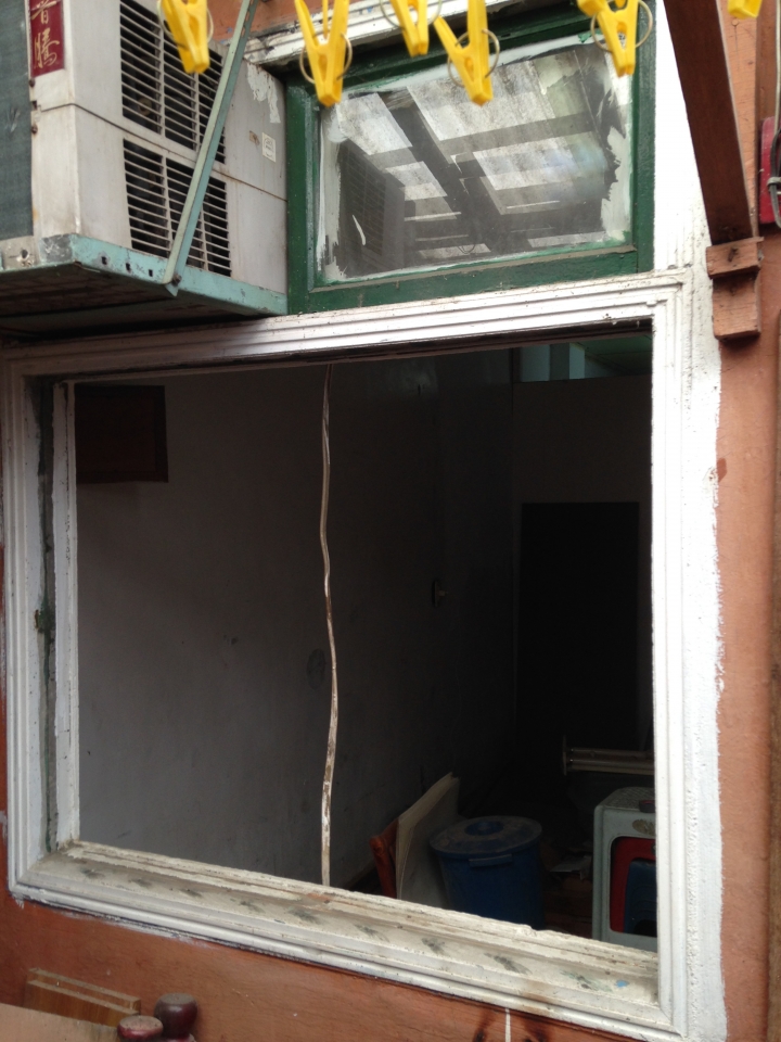 【DIY】翻修一間屋齡比自己還老的房屋《05/03更新》(現在打算全部整理好再分享！謝謝！)