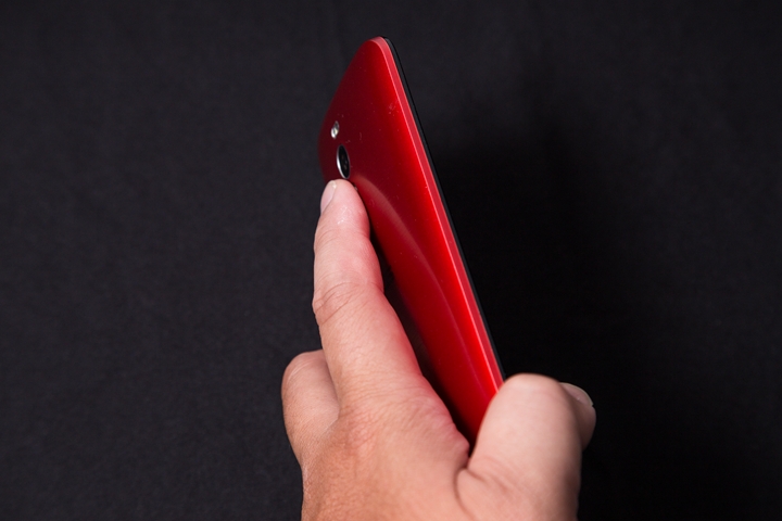 ASUS Zenfone2 4GB版本，CP值高的沒天理，人手一支不寂寞