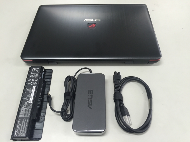 ASUS電競系列筆電17.3吋 G771JW 開箱分享