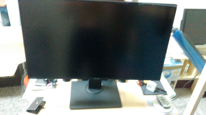 傷眼的ASUS PB328Q開箱文