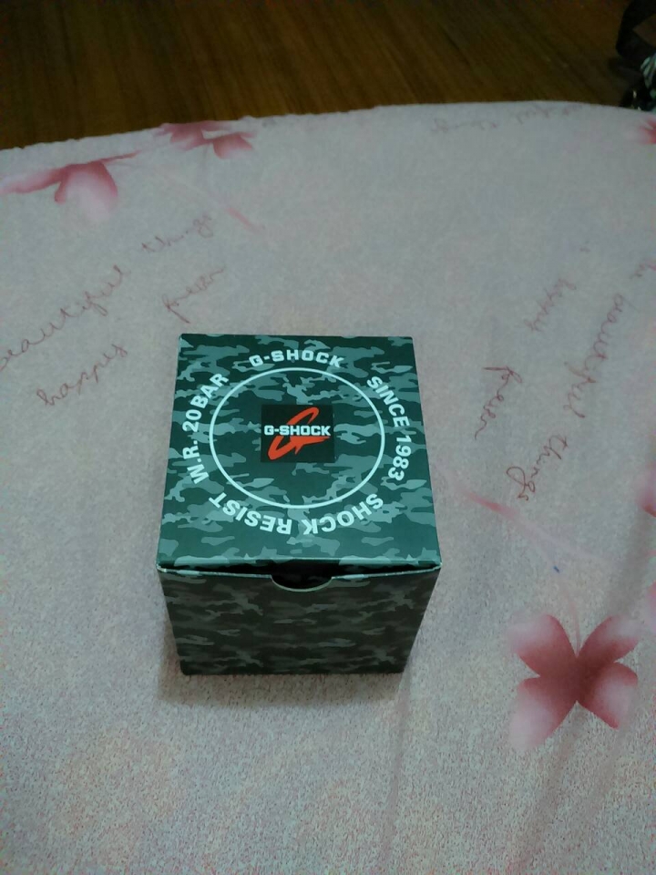 請問G-Shock ga-100cm紅色的真假