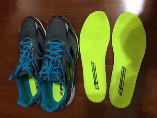 開箱----第一雙SKECHERS GO RUN4