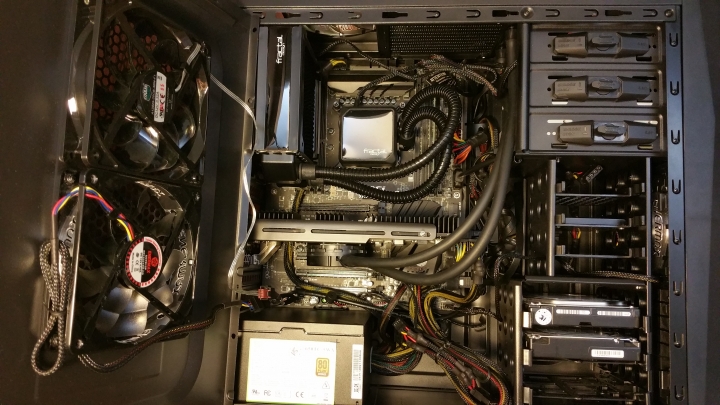 請益:CPU+GPU水冷混搭機殼12CM風扇配置善熱效益