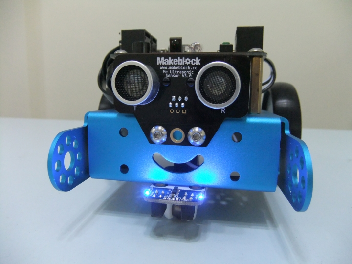 超萌的機器人 mBot 開箱及簡報介紹