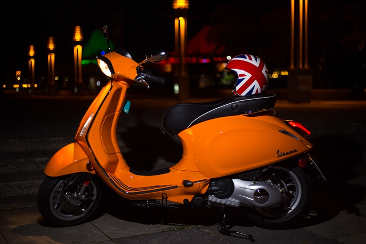 Vespa Sprint 125 女友的小夢想，外加懶人洗車的好幫手，6H石英結晶鍍膜一次搞定