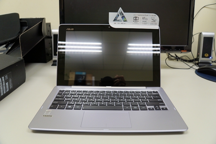 [開箱]ASUS Transformer Book Trio TX201L筆電，文書處理小幫手