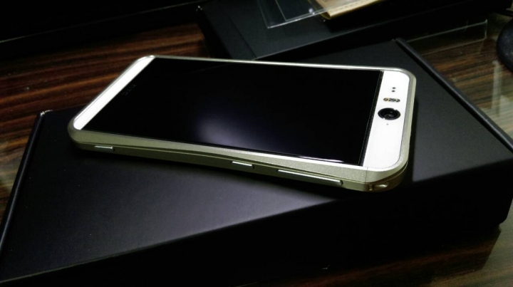 HTC Desire EYE DEVILCASE 惡魔鋁合金保護框 (金色) 開箱
