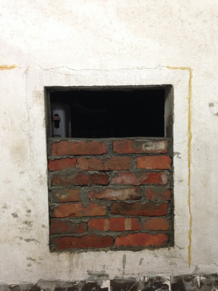 【DIY】翻修一間屋齡比自己還老的房屋《05/03更新》(現在打算全部整理好再分享！謝謝！)